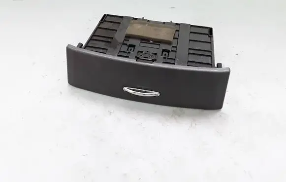 KIA Sorento Dashboard storage box/compartment 845703E00