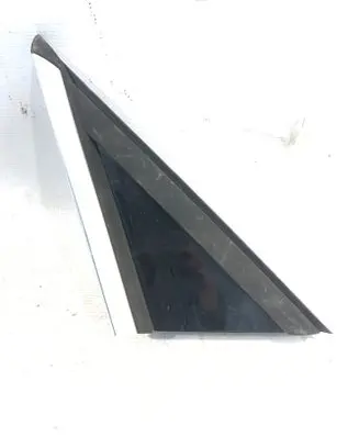 Peugeot 5008 Front door window/glass frame 96859485 S8769896