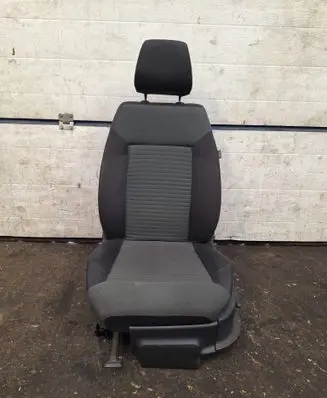 Volkswagen Polo V 6R Front driver seat 