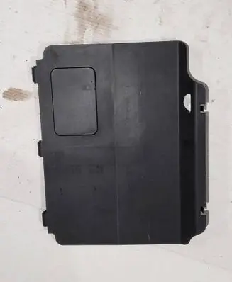 Audi A4 S4 B7 8E 8H Battery box tray cover/lid 8E0010175A