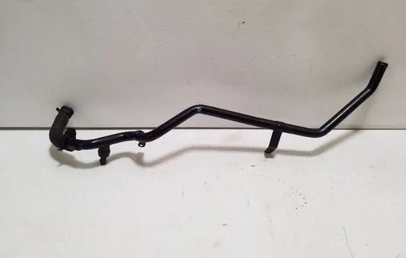 Engine coolant pipe/hose