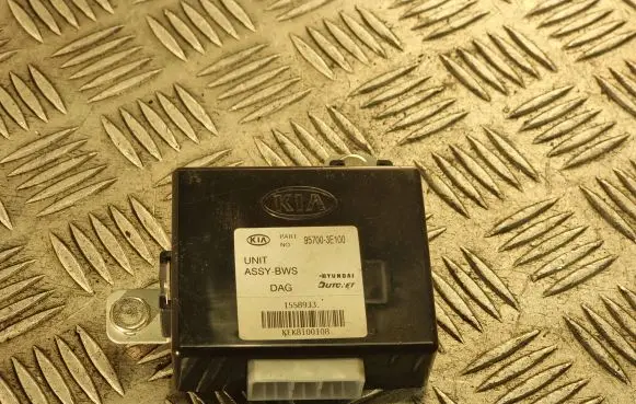 KIA Sorento Parking PDC control unit/module 957003E100