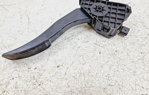 Ford Mondeo MK V Accelerator throttle pedal DG9C9F836 9F836 DG9C9F836AD