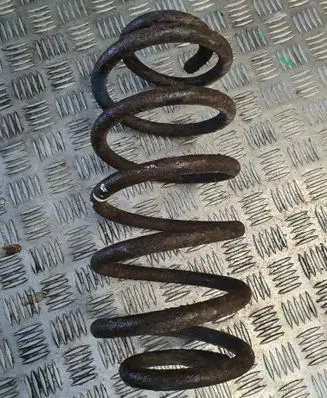 Jeep Grand Cherokee (WK) Front coil spring