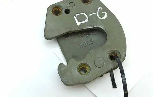 Volvo 240 Rear door lock loop/hook striker 6085
