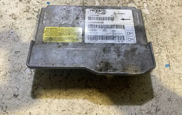 Volvo XC70 Airbag control unit/module P31264402 0285010372 T207082605796