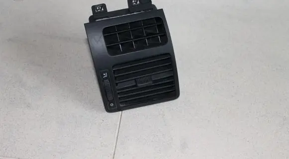 Volkswagen Touran I Dashboard side air vent grill/cover trim 1T0819704A