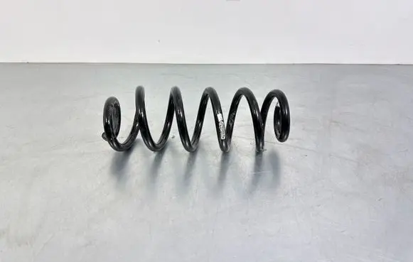 Audi Q7 4M Rear coil spring 