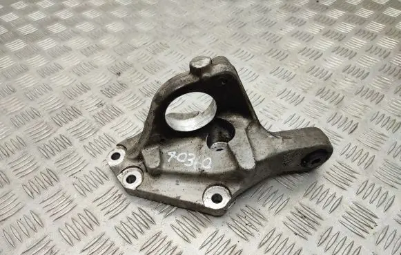 Toyota Proace Driveshaft support bearing bracket 9674067780
