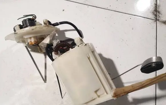 KIA Optima In-tank fuel pump 7610588ad 1000-873130
