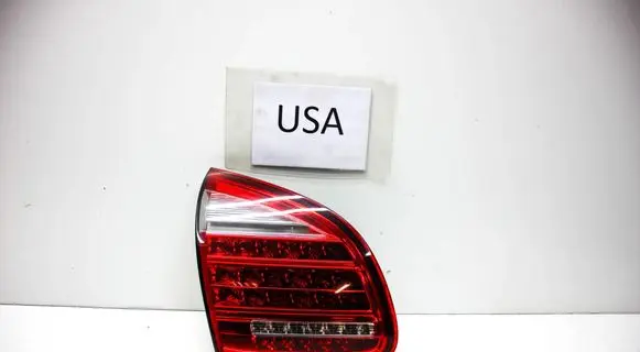Porsche Cayenne (92A) Tailgate rear/tail lights 7P5945093L
