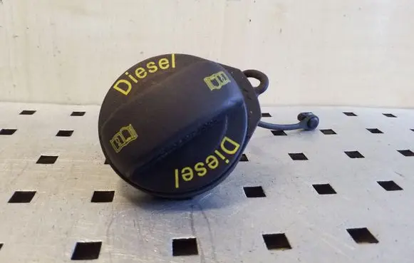 Volkswagen PASSAT B8 Fuel tank filler cap 