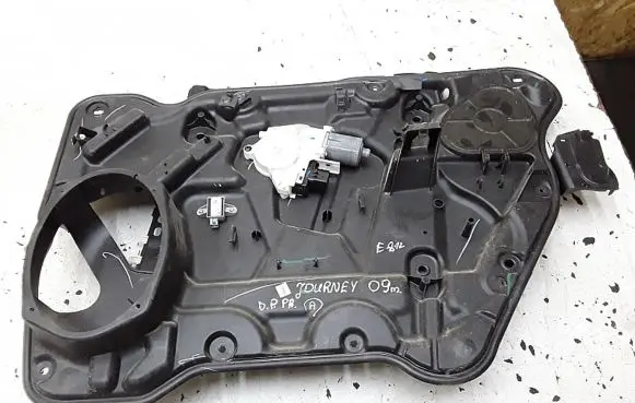 Dodge Journey Rear door window regulator with motor 961930102