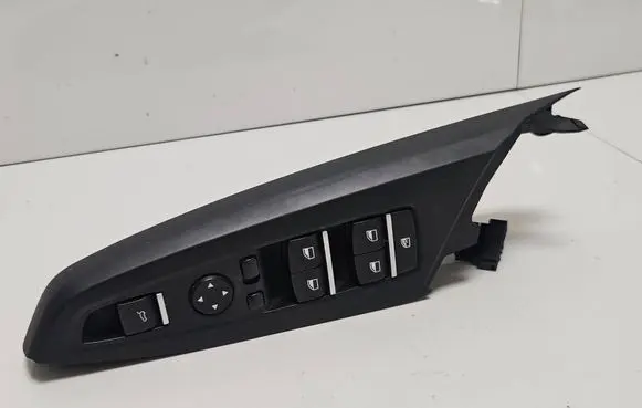 BMW X3 F25 Electric window control switch 9208111 200514 L30131