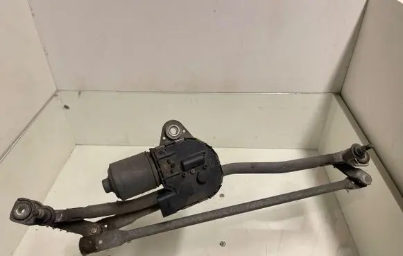 Audi A6 S6 C6 4F Front wiper linkage and motor 4F1955119C 0390241651 0920