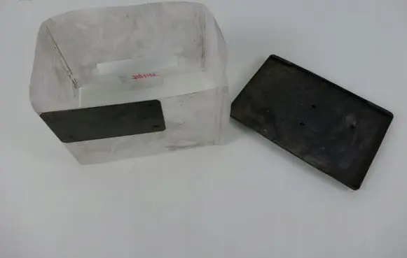 Nissan Qashqai Battery box tray 110D26