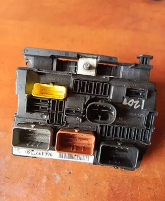Peugeot 207 Fuse module 9664997780