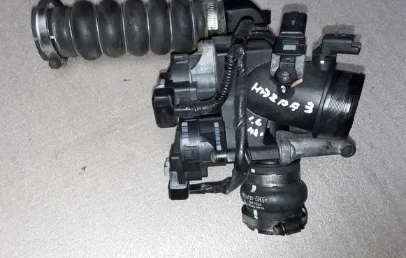 Mazda 3 II Throttle valve 9686487880