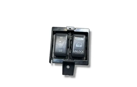 Nissan X-Trail T31 Seat heating switch 