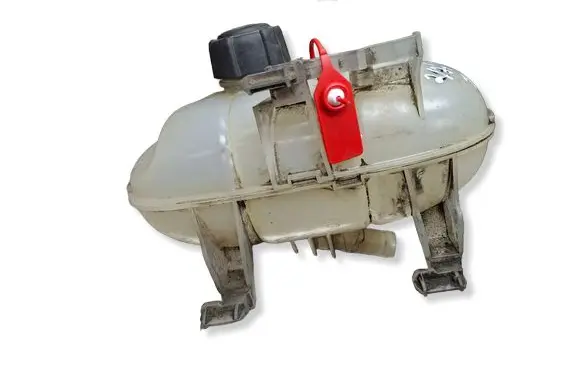 Renault Trafic III (X82) Coolant expansion tank/reservoir S26301999 217101893R