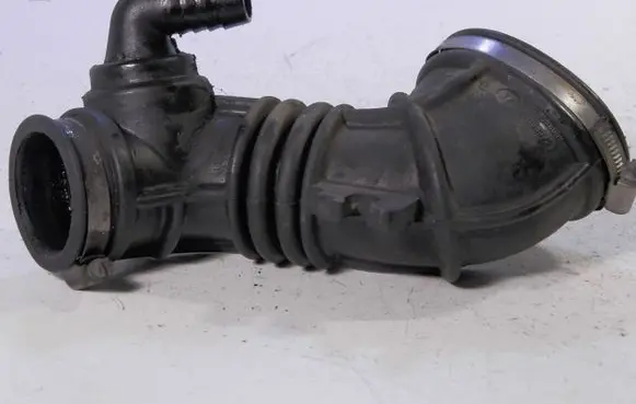Opel Vectra B Air intake hose/pipe 90499551SF