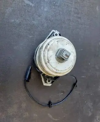 Mercedes-Benz G W463 2nd Gen Engine mount vacuum valve A4632400200