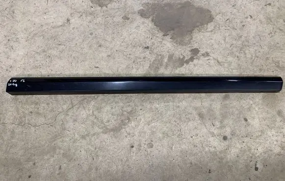 Volvo V70 Front door trim (molding) 39885608RH 50007327 20130830000658