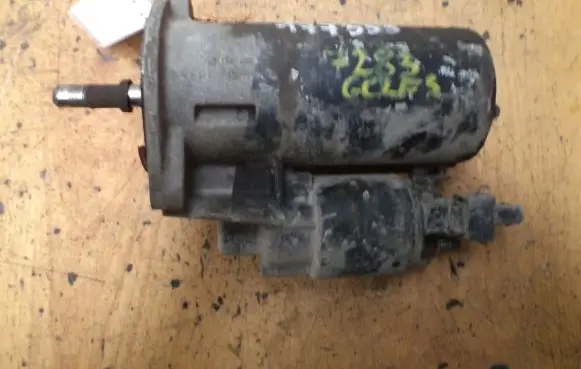 Volkswagen Golf III Starter motor