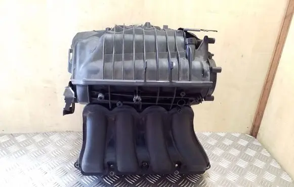 BMW 3 E90 E91 Intake manifold 7560340