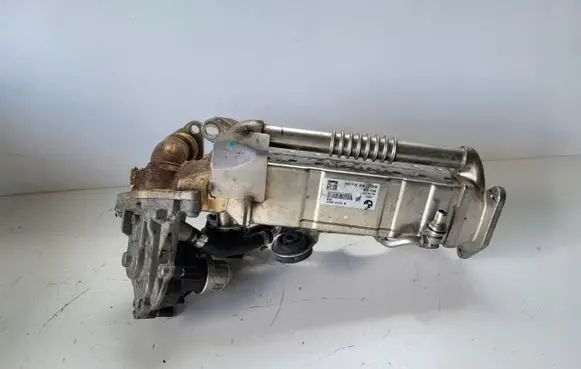 BMW 3 E90 E91 EGR valve cooler 8573897