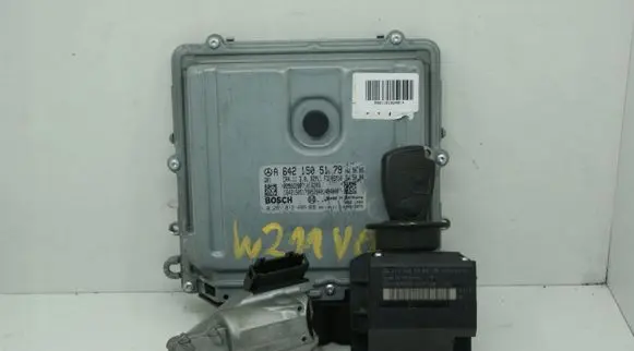 Mercedes-Benz E W211 Engine ECU kit and lock set A6421505179