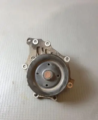 Toyota Avensis T270 Water pump