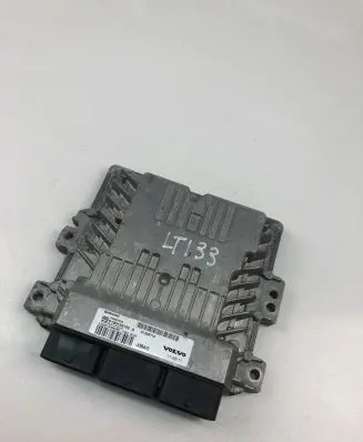 Volvo V70 Engine control unit/module ECU 31336712 S180134102A
