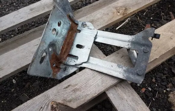 Renault Koleos I Battery tray 