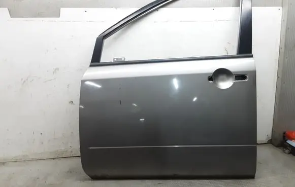 Nissan Prairie Front door