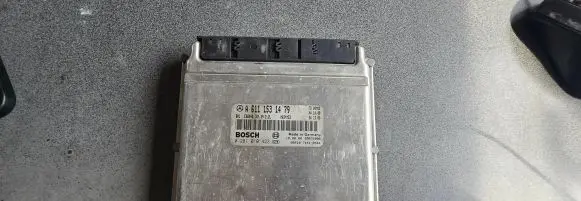 Mercedes-Benz Sprinter W901 W902 W903 W904 Engine control unit/module A6111531479 0281010423