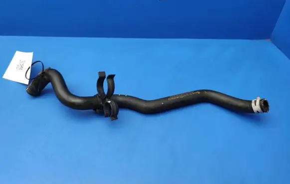 Mercedes-Benz A W169 Engine coolant pipe/hose A1698300396