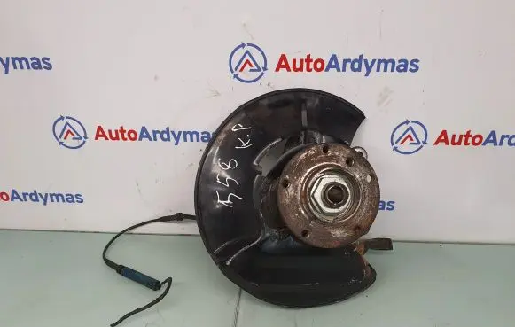 BMW 7 E38 Front wheel hub spindle knuckle 1142085 31211142085