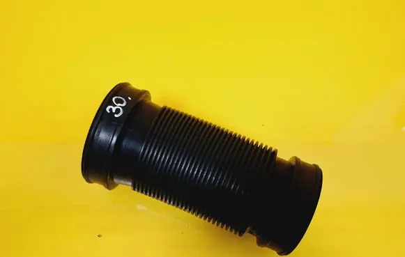 Audi A4 S4 B5 8D Air intake hose/pipe 8D0129627