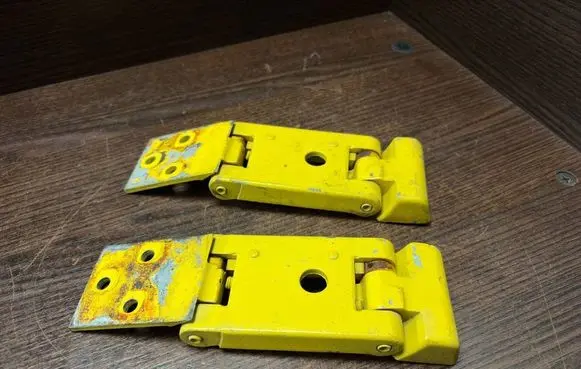 Mercedes-Benz Sprinter W901 W902 W903 W904 Front door hinge set 9017400837 A9017400837