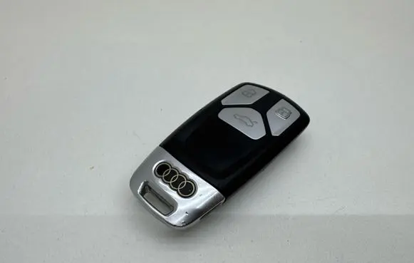 Audi A4 S4 B9 Ignition key/card 4M0959754AJ