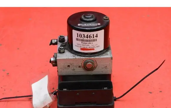 Volvo S40, V40 ABS Pump 4N512C405AC