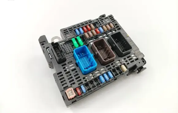 Peugeot 308 Fuse box set 9810296380