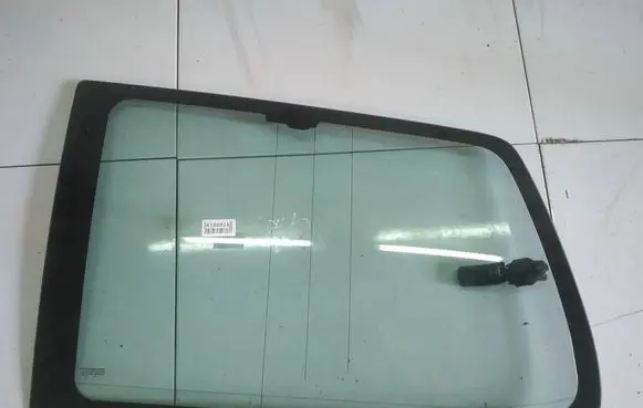 Citroen C8 Rear side window AS2