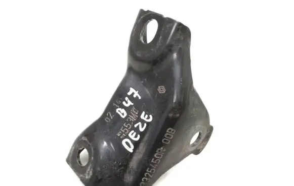Gearbox mounting bracket