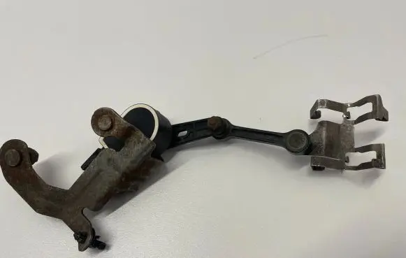 Mercedes-Benz CLS C257 Headlight level adjustment motor A0009053704