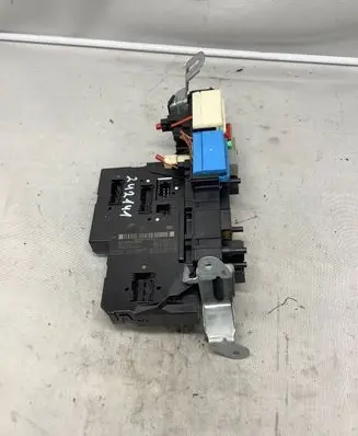 Mercedes-Benz E W212 Fuse box set 2129009922