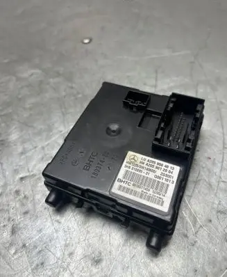 Mercedes-Benz C W205 Air conditioning/heating control unit A2059004013 5HB01089531
