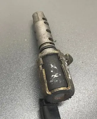 Toyota RAV 4 (XA20) Camshaft vanos timing valve 1533022030 A2A2321547