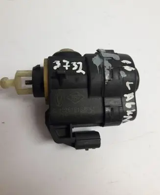 Renault Laguna II Headlight level adjustment motor 8200006664